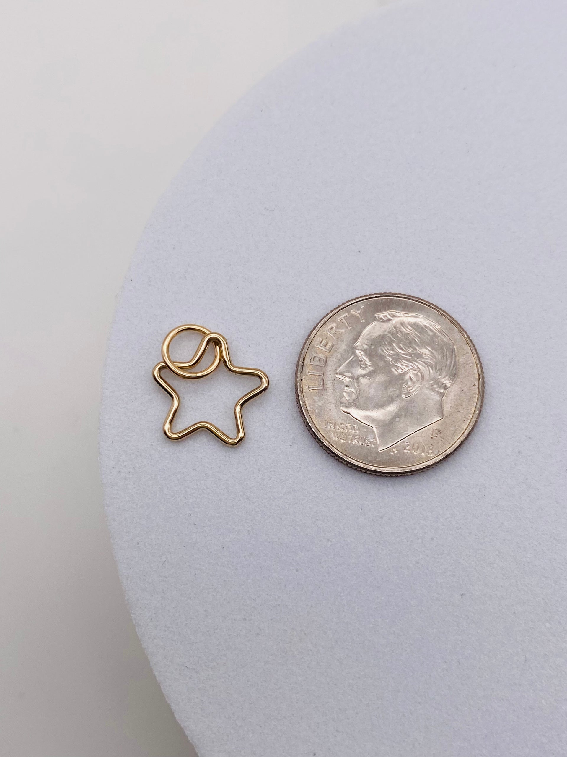 Star Outline Charm - Gold Filled