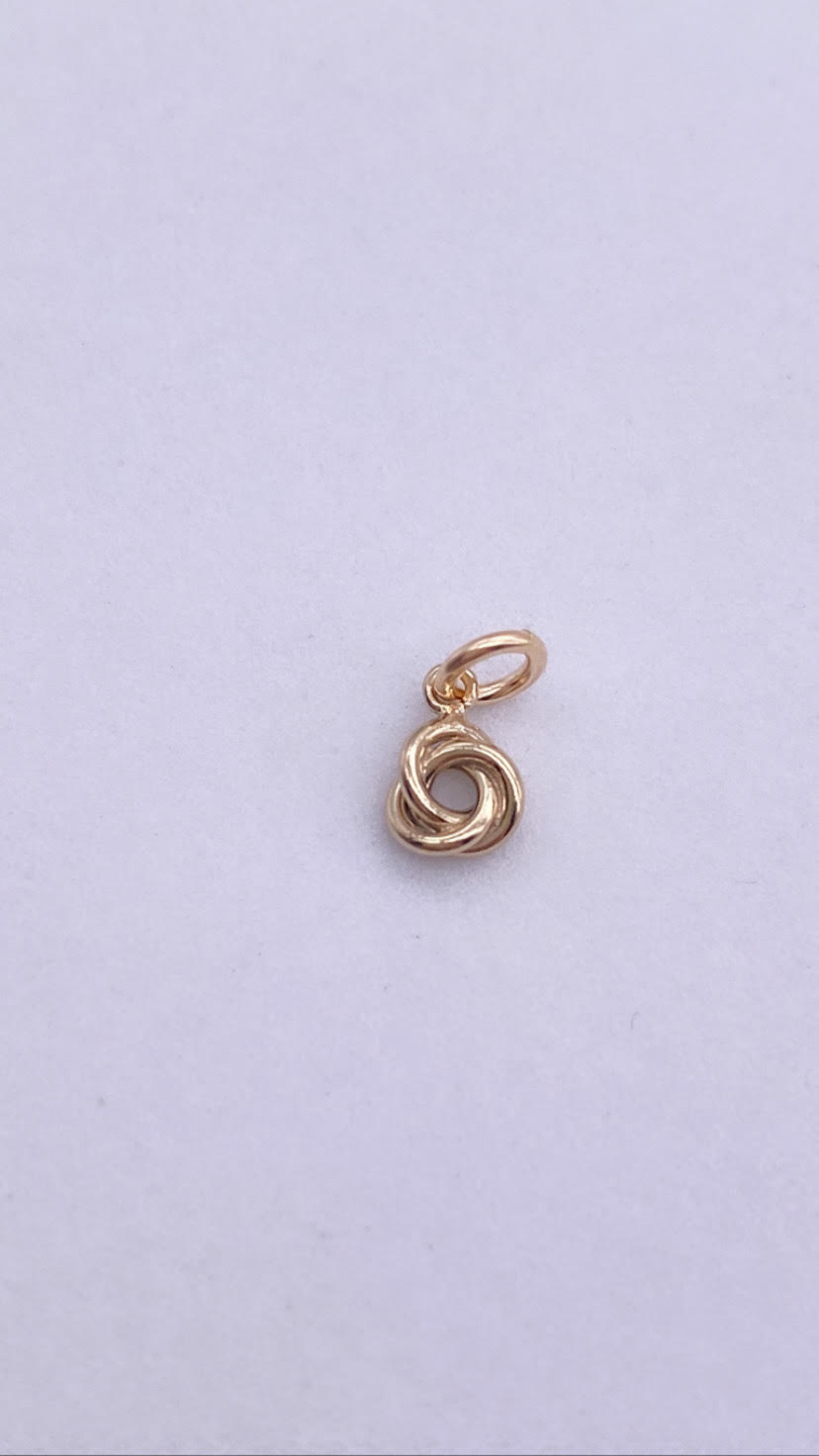 Forever Love Knot Charm - Gold Filled