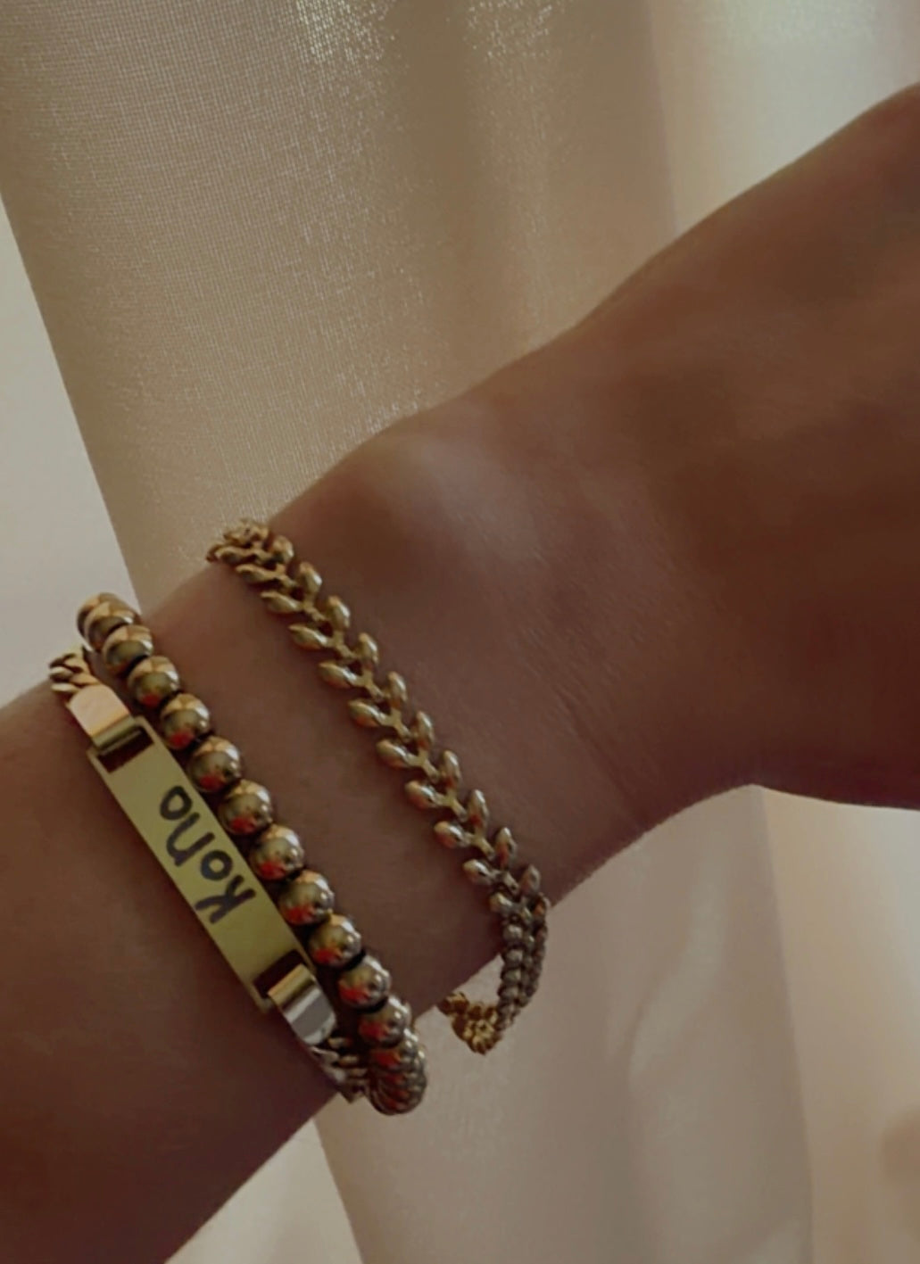 Puffy Leaf Bracelet - 18K