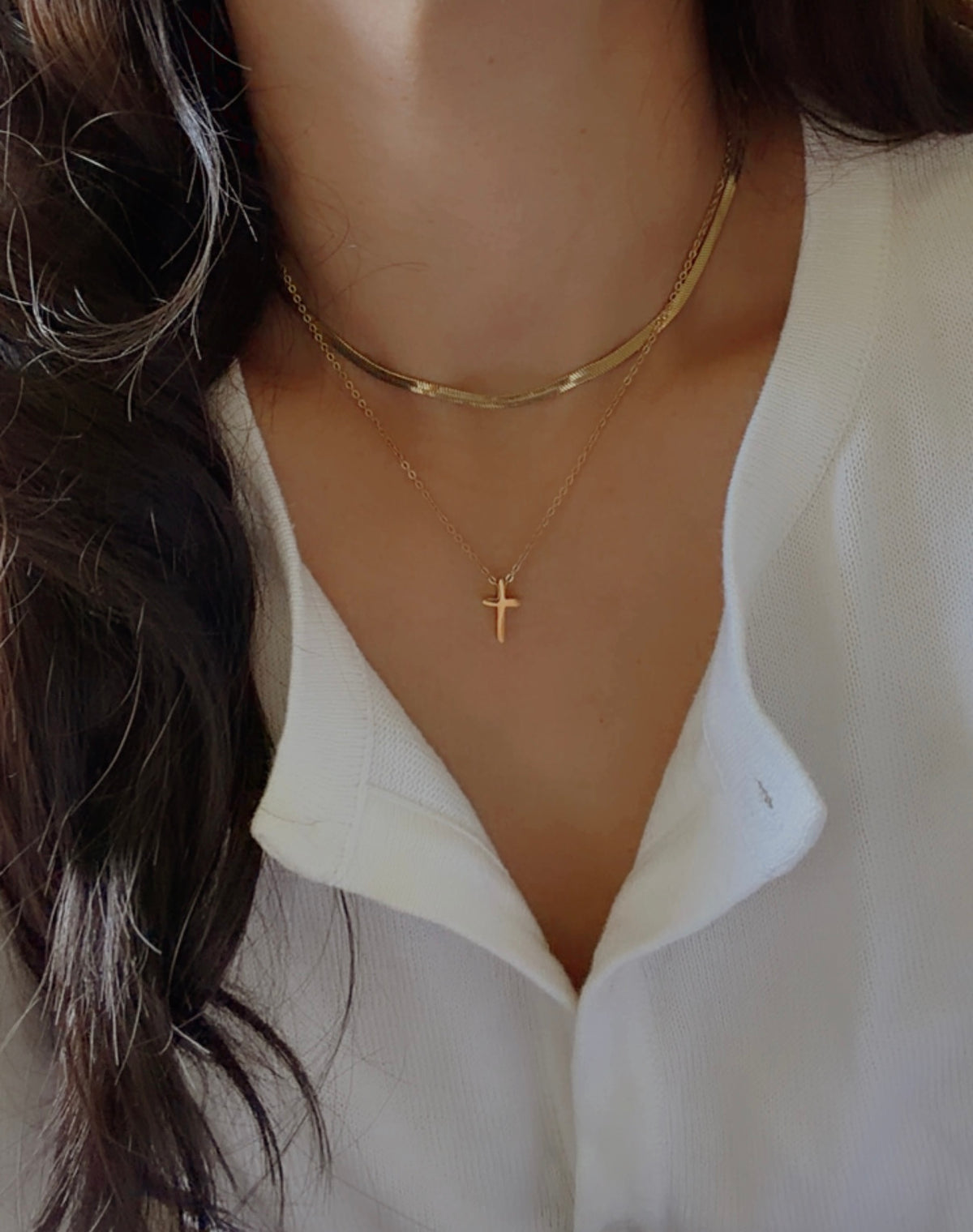 Simple Cross Necklace - 18K