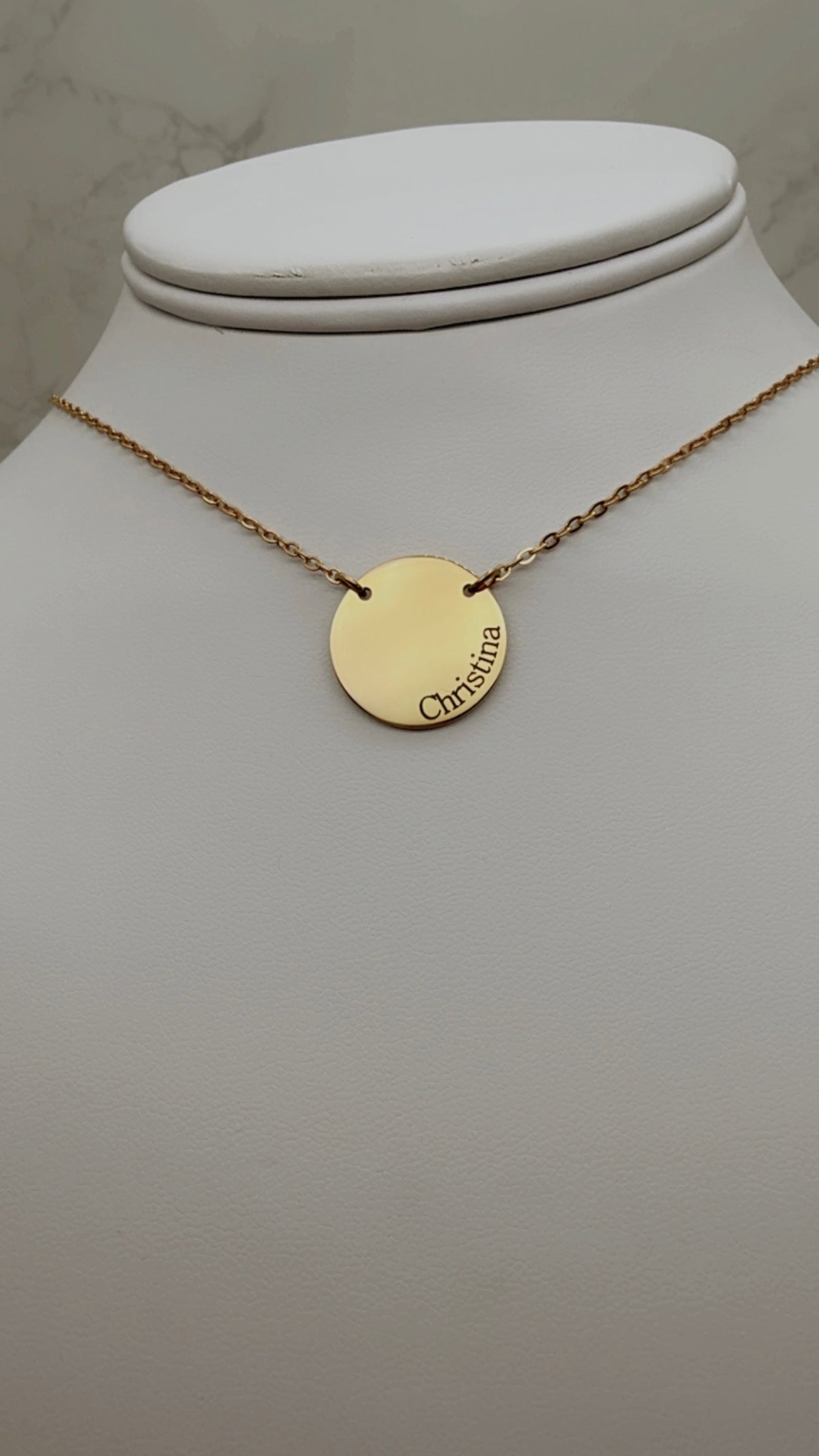 Circle Pendant Name Necklace - 18K
