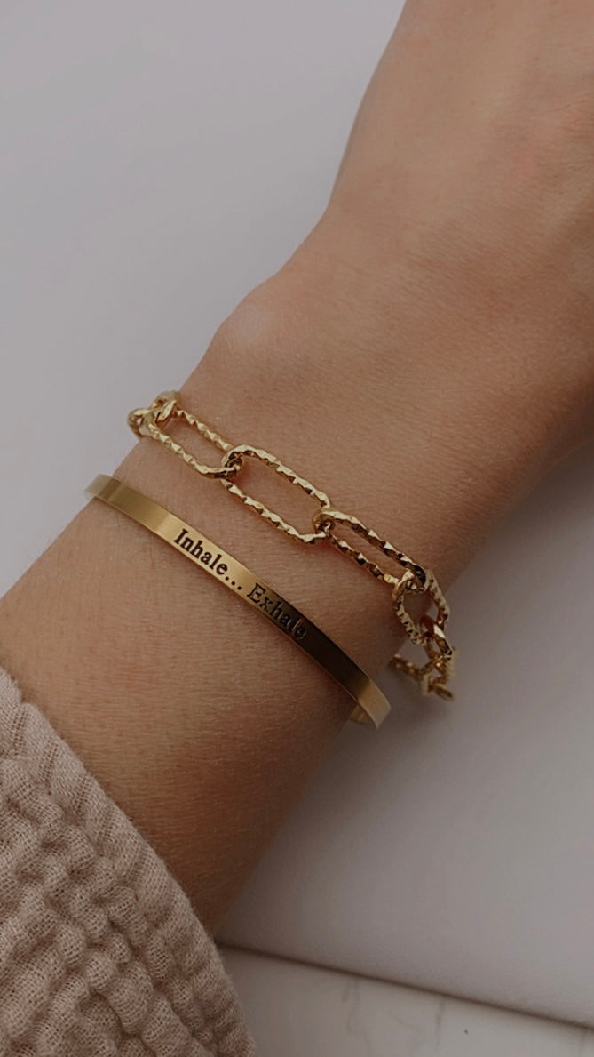 Textured Thick Paperclip BRACELET