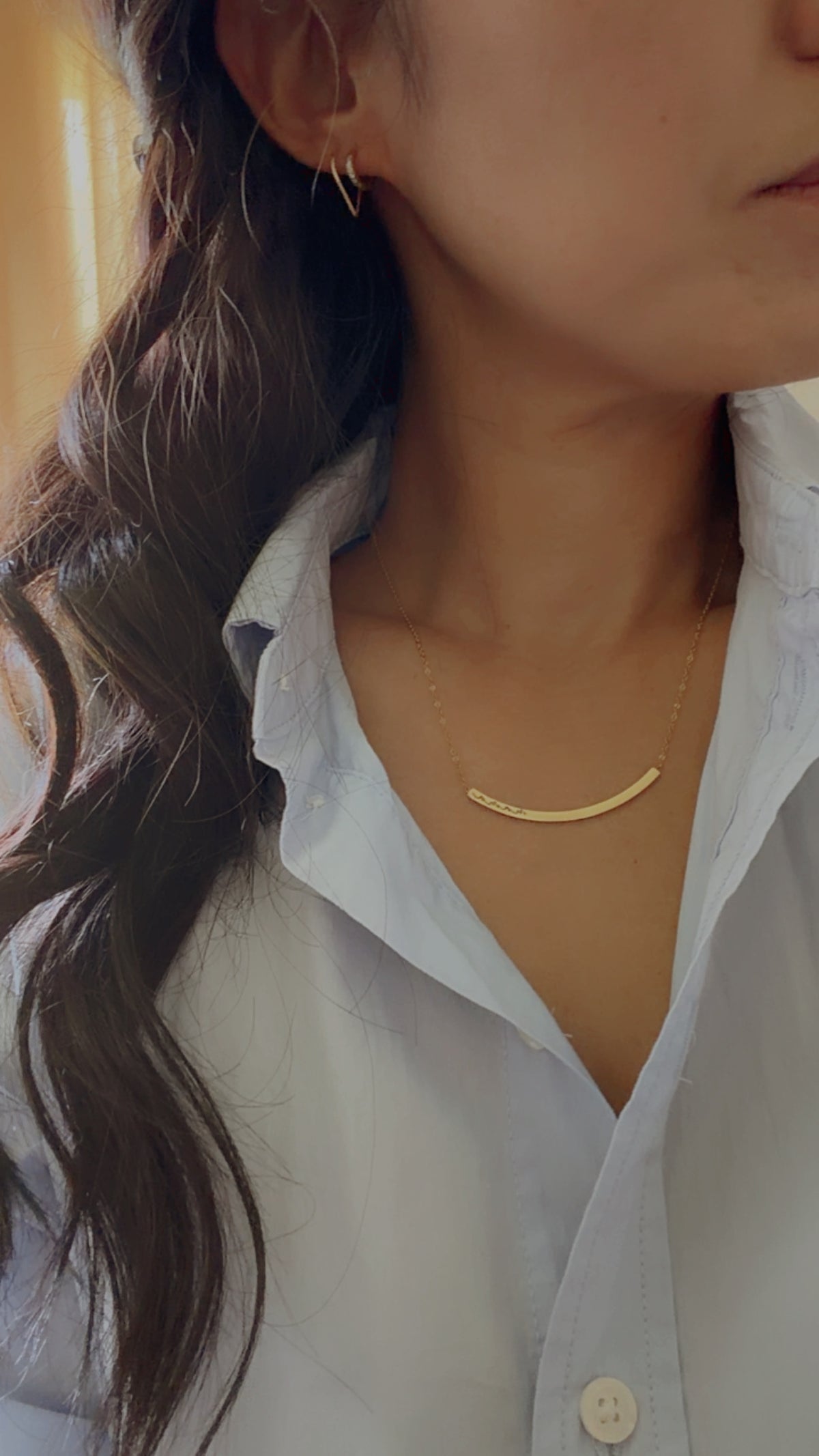 Mama Curved Bar Necklace - 18K