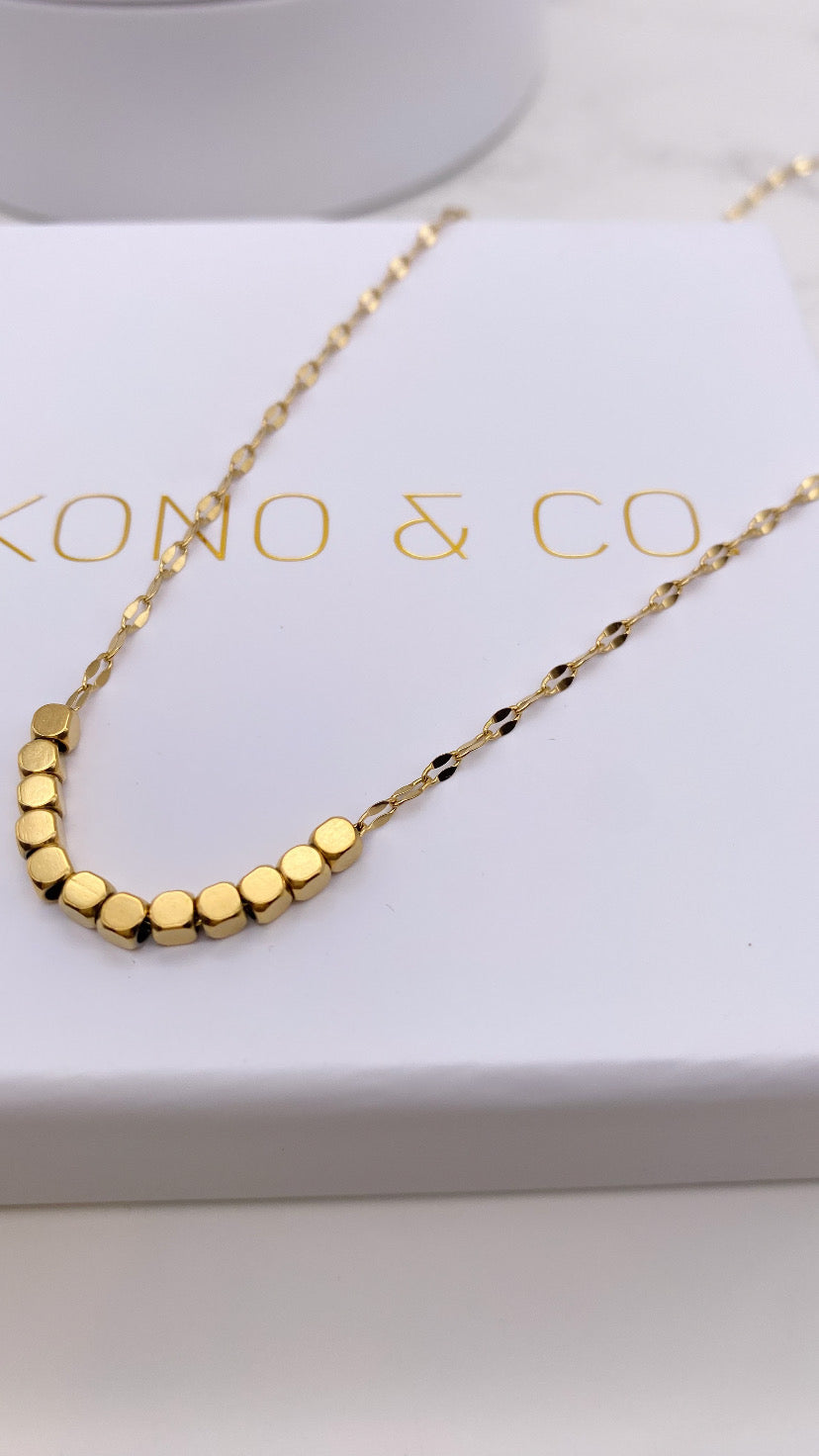 Shiny Chain with Beads
