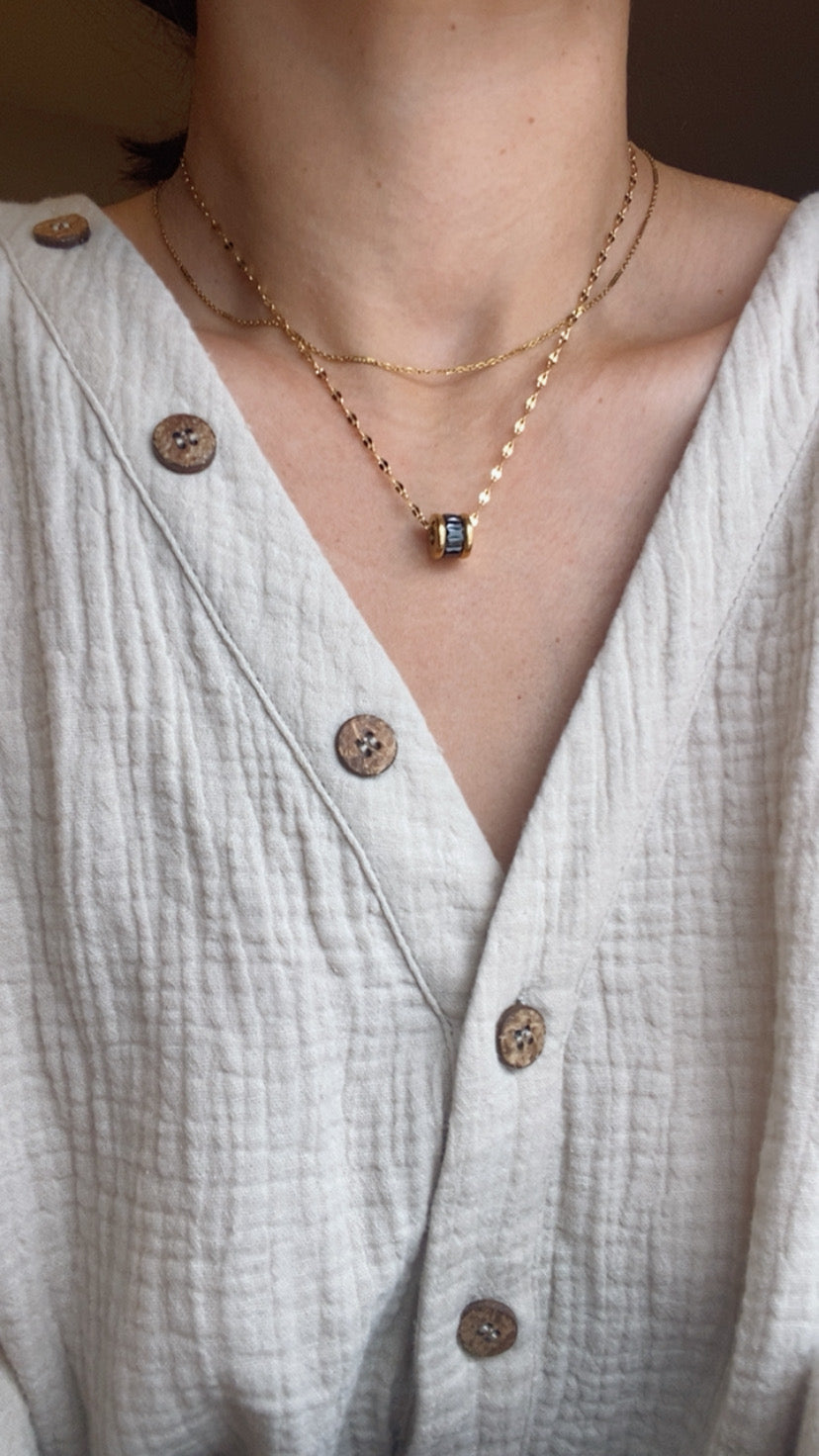 Black Gem Spacer bead with Lip Chain NECKLACE