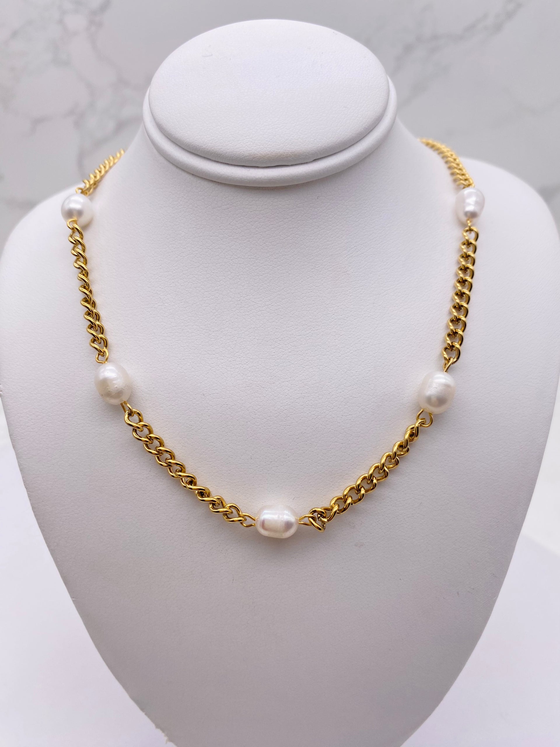 Curb Chain with 5 Fresh Water Pearls-NECKLACE