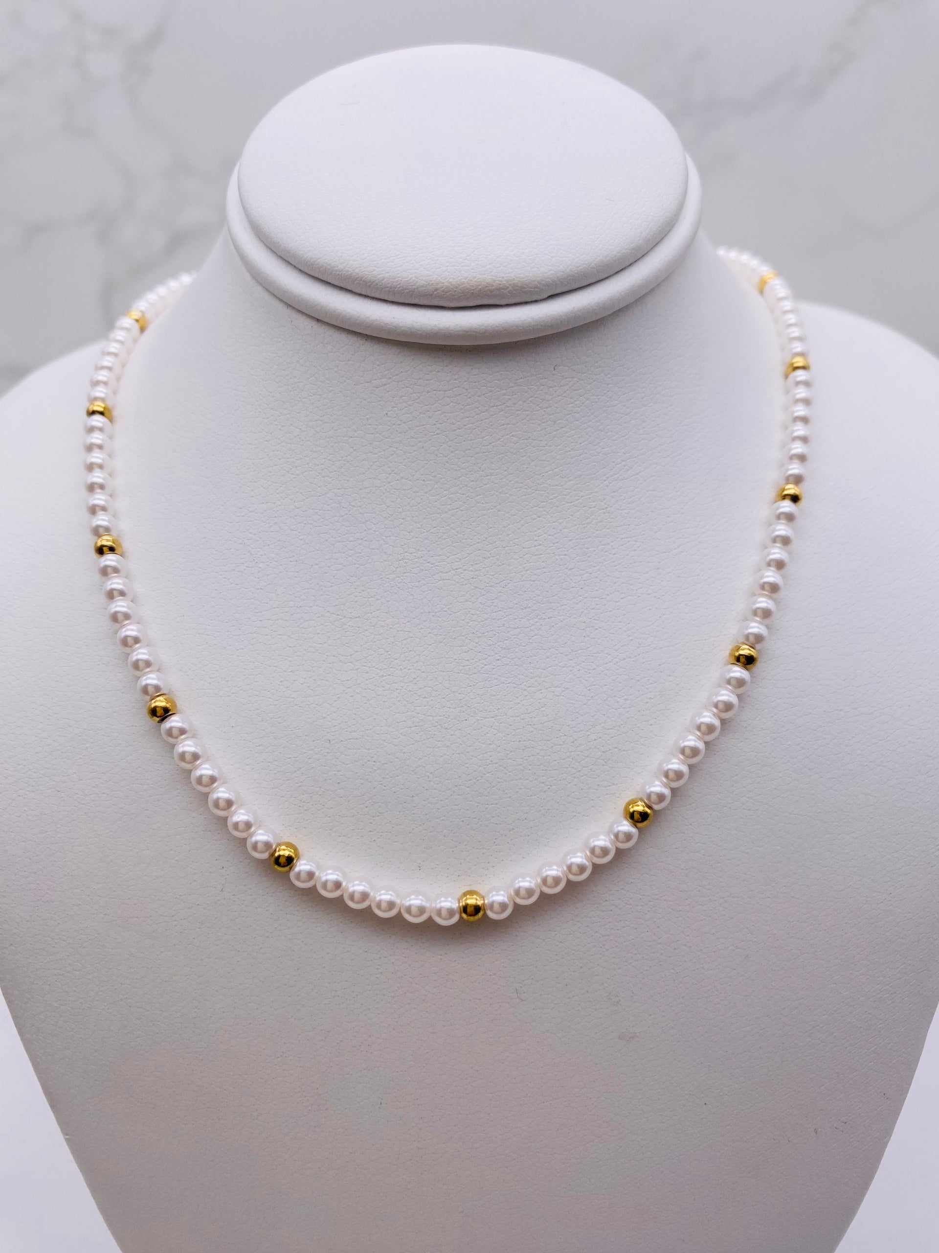 White Pearl like Beads NECKLACE