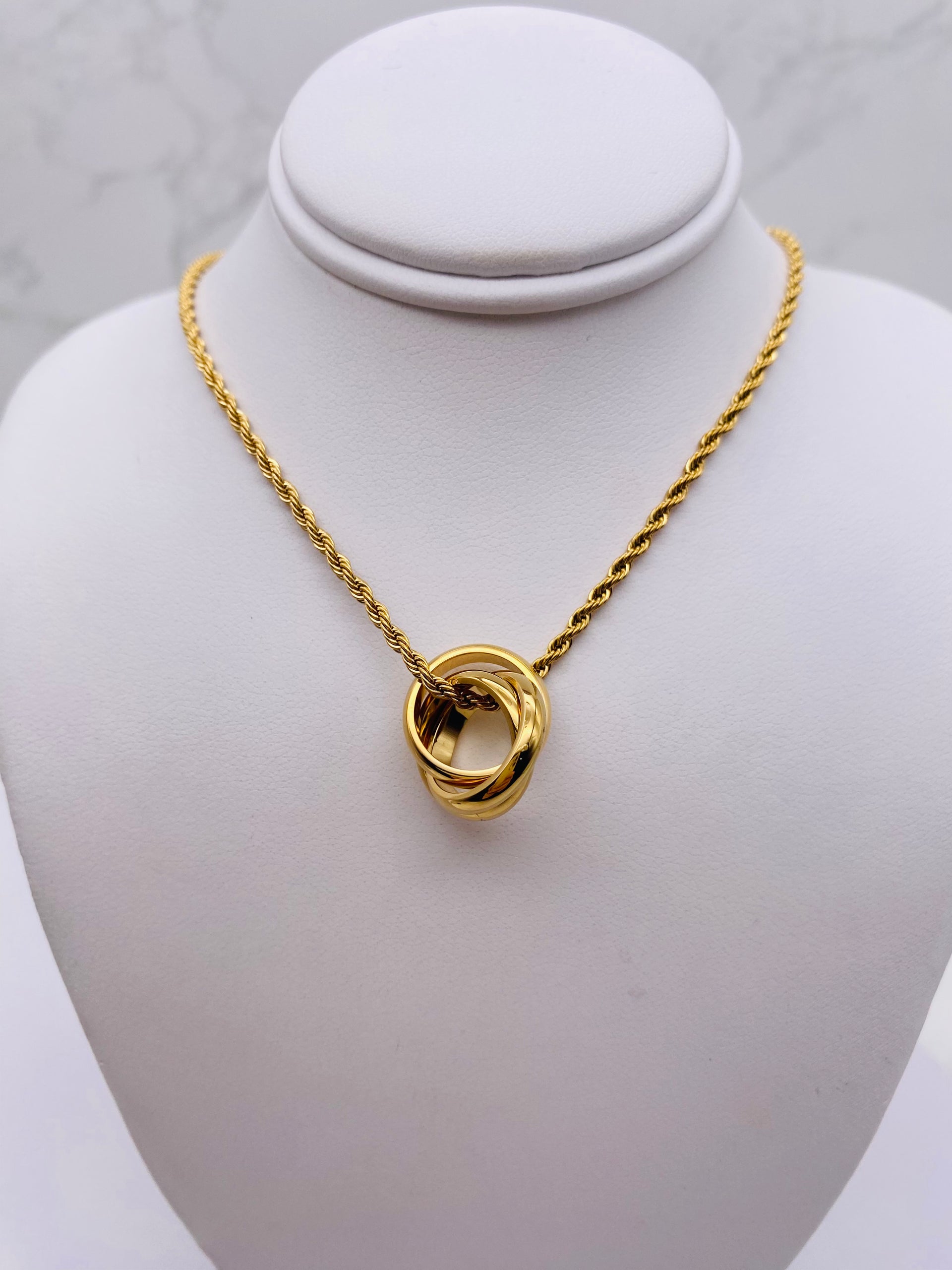 3 Ring Rope Chain Necklace