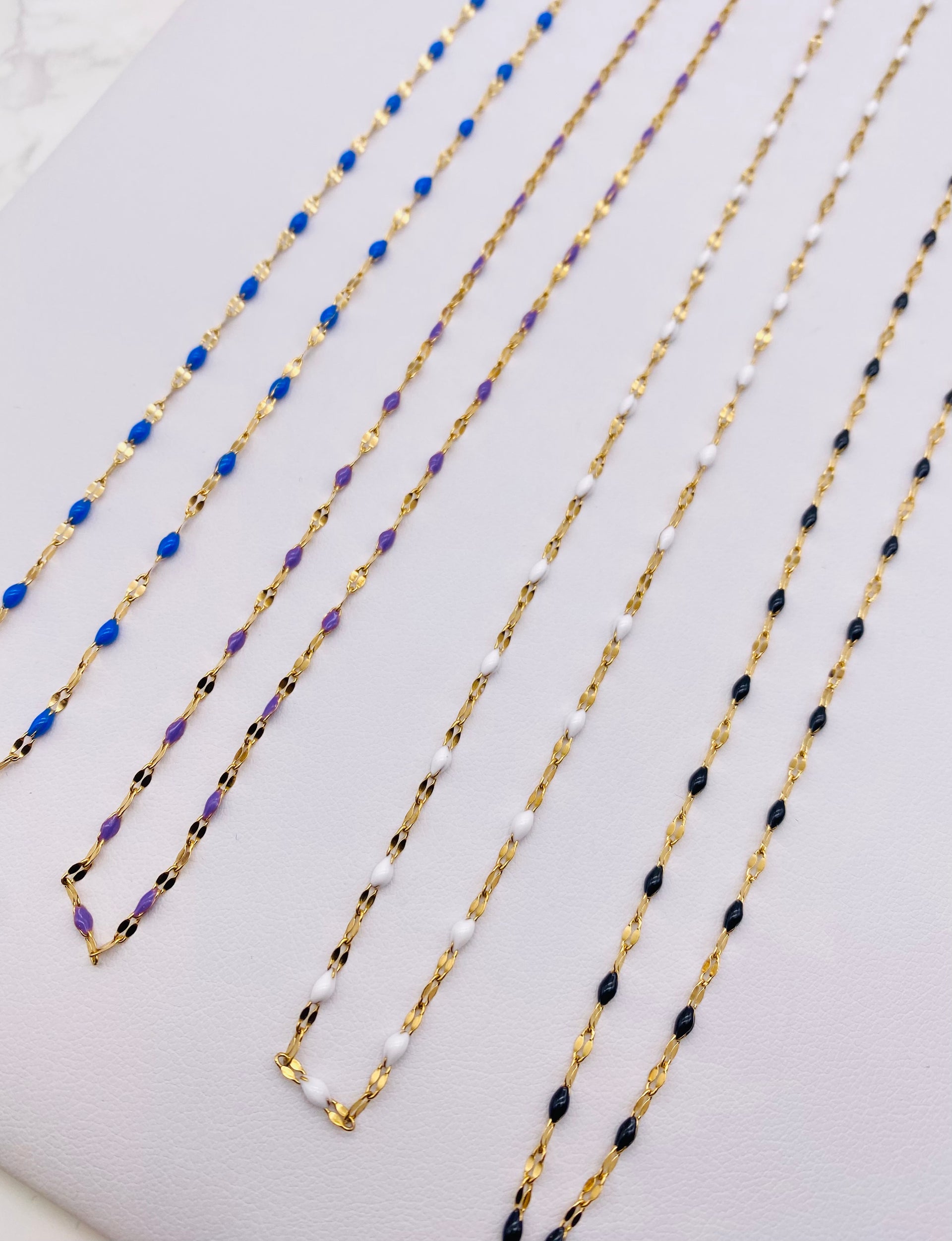 Lip Chain NECKLACE - multiple colors