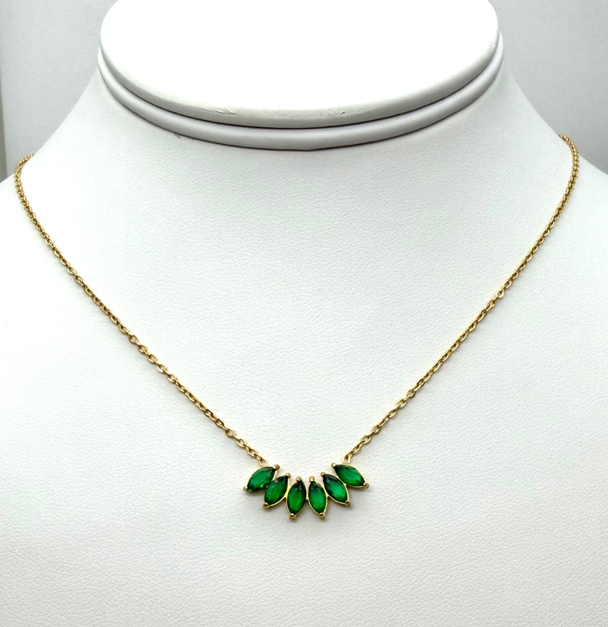 Green Leaf Necklace - 18K