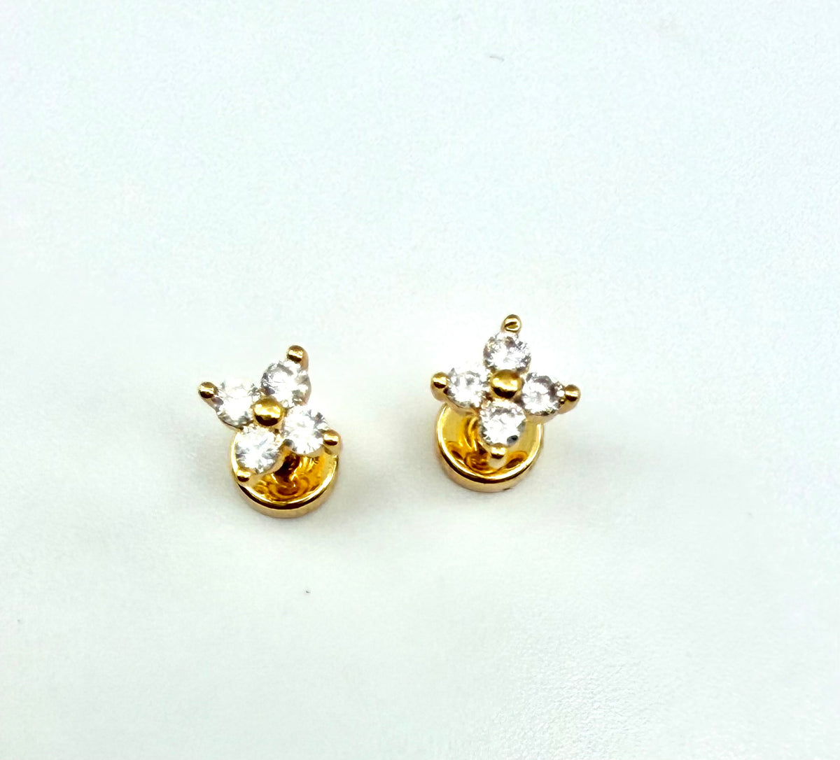 4 CZ Flower - FLAT BACK