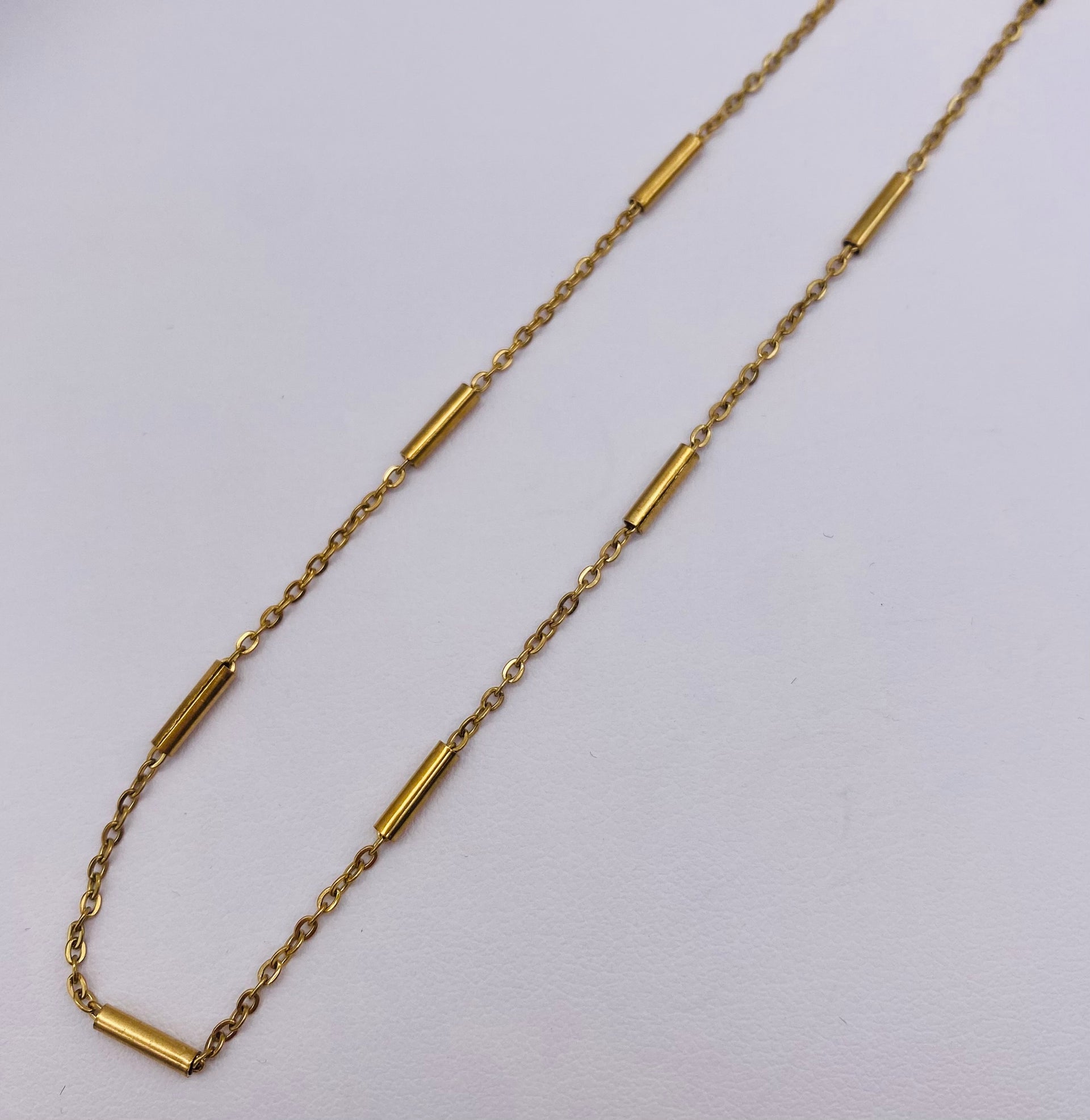 Satellite Bar Necklace